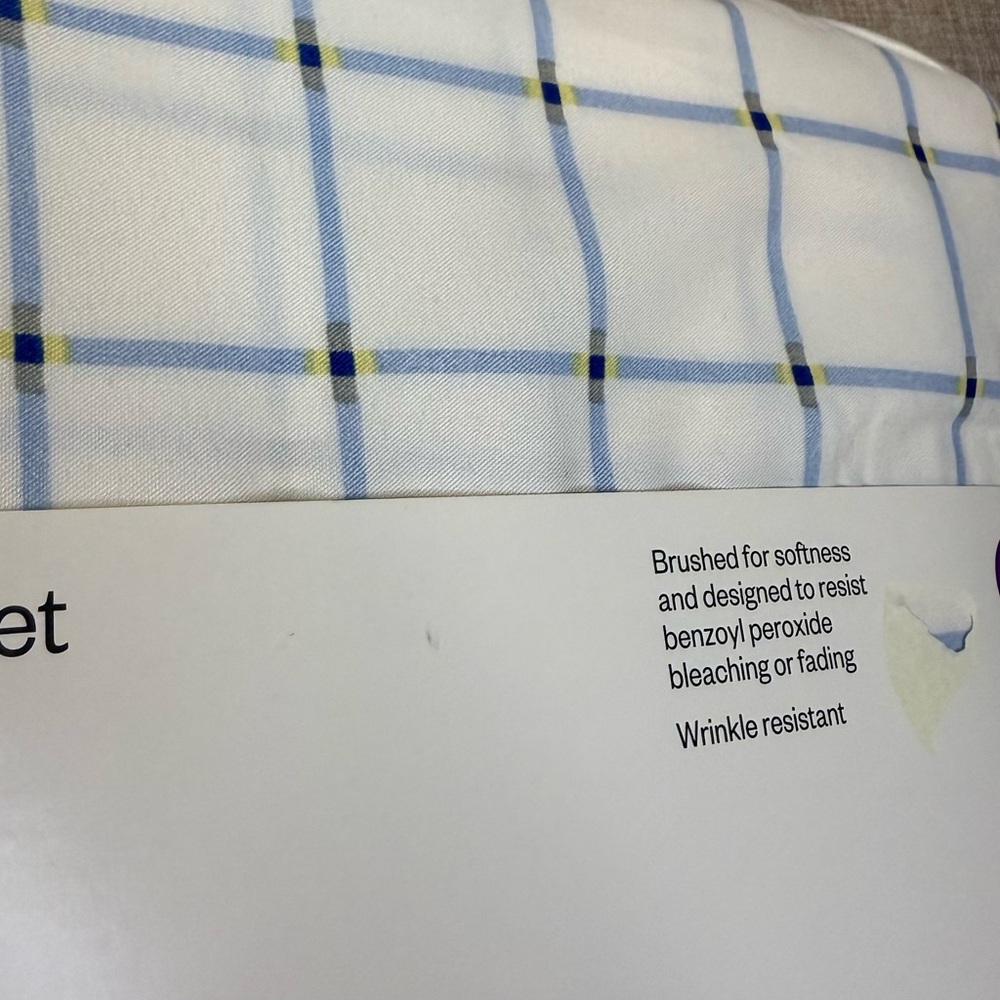 Room Essentials Twin Sheet Set Blue Grid Microfiber Twin XL Compatible NWT - Picture 2 of 7